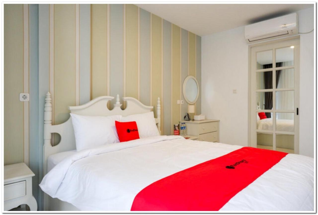 Reddoorz Plus @ Madukoro Raya סמאראנג מראה חיצוני תמונה