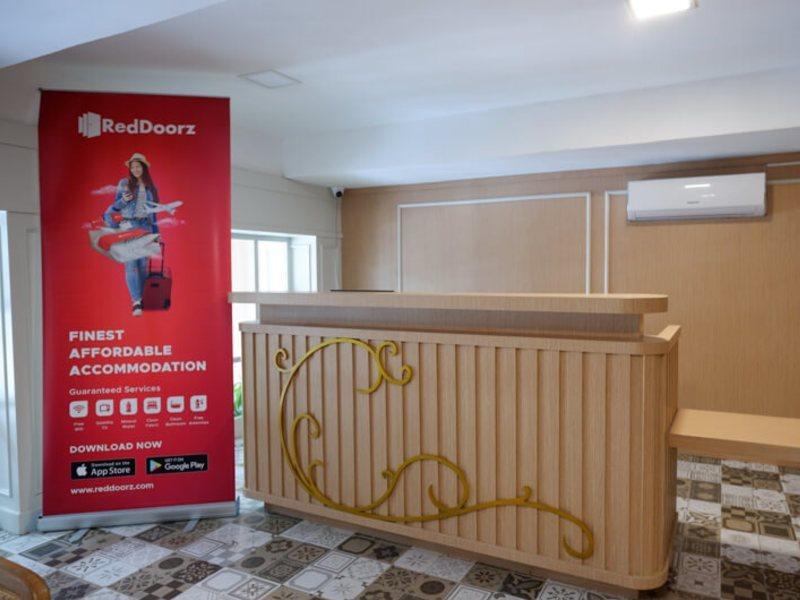 Reddoorz Plus @ Madukoro Raya סמאראנג מראה חיצוני תמונה